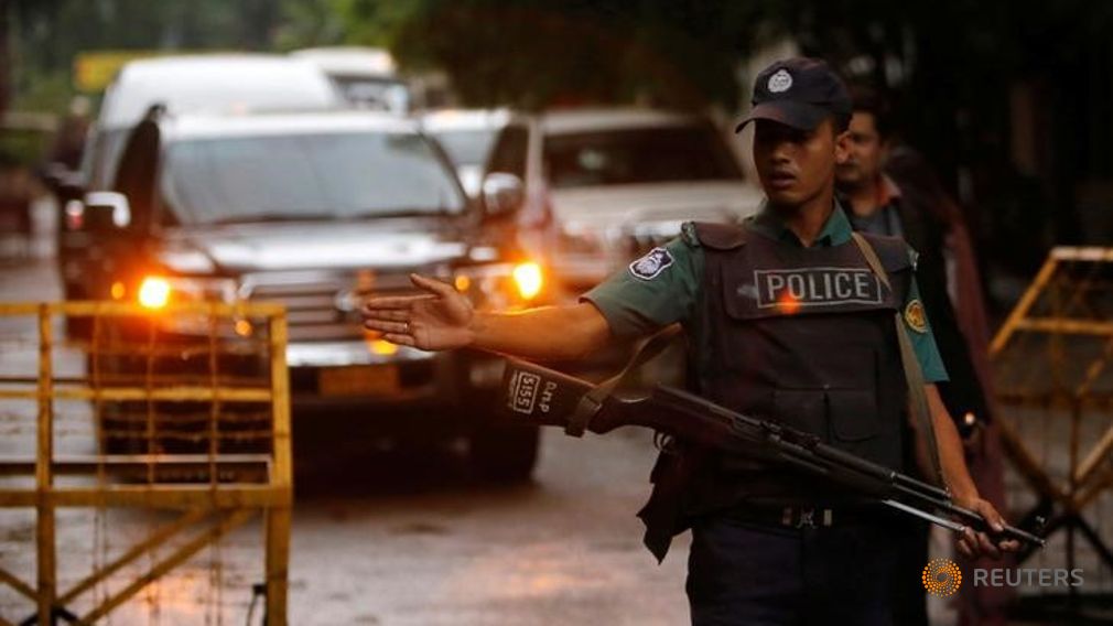 Bangladesh hunts for six accomplices of cafe attackers