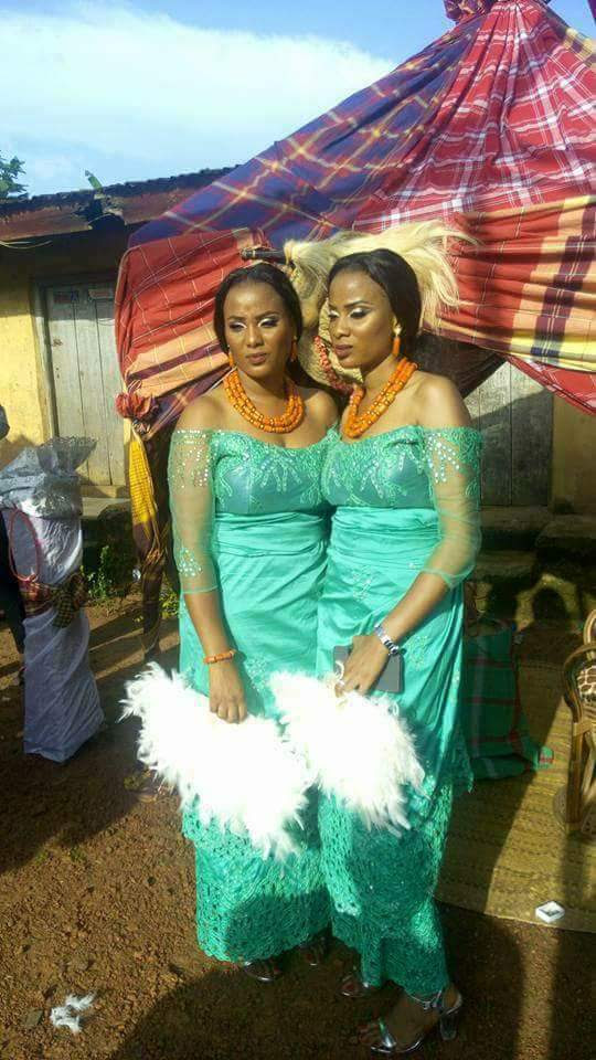 Beautiful Twin Sisters Gets Married The Same Day (See Photos)