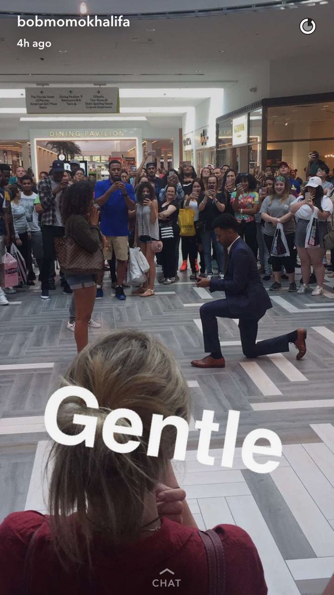 Man Proposes To His Lover In A Mall And What Happened Will Shock You (Photos)