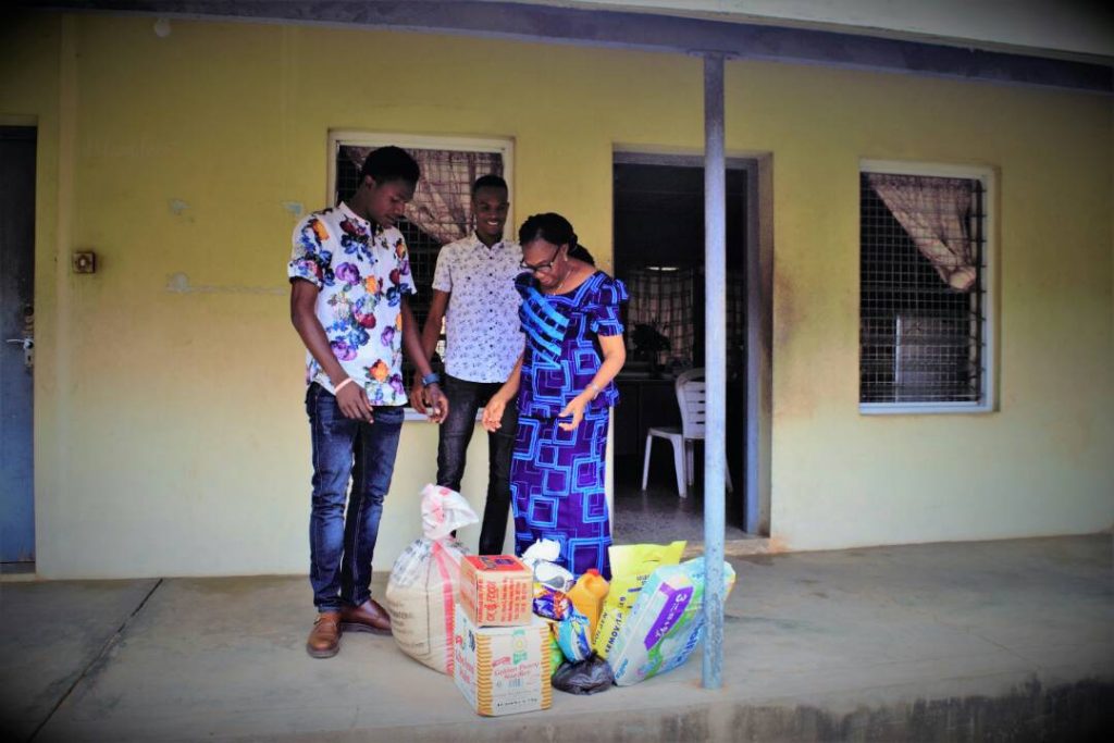See What Oyo Corper Did On His Birthday at The Motherless Home (Photos)