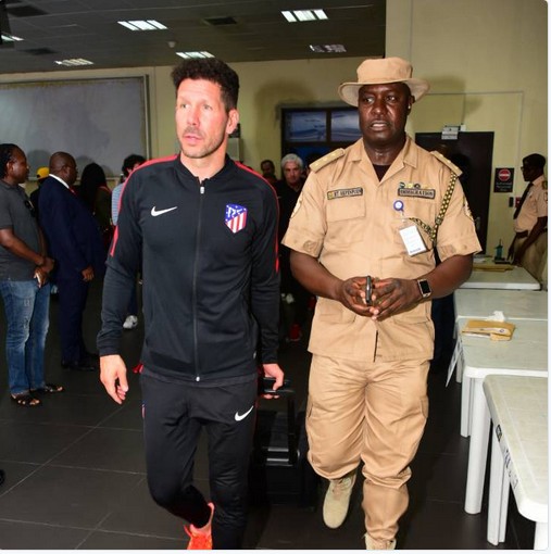 See How Ladies Welcomed Atletico Madrid Players In Uyo (Photos)