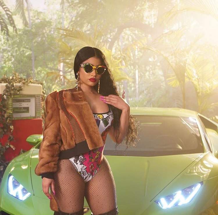 Nicki Minaj Teases "Megatron", Announces Release Date