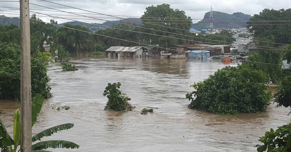 Gbese!! Flood Destroys 2,000 Hectares Of Kwara Farmland