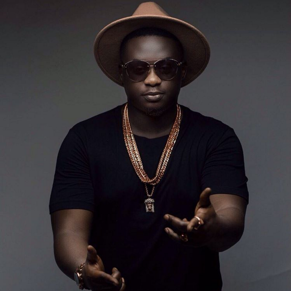 Really?? Nigerian Singer, Wande Coal Reportedly Marries Lowkey In Lagos