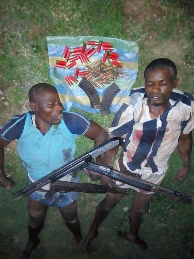 See Photo Of Two Suspected Armed Robbers Killed By SARS During Shootout In Ogun State (Graphic Picture)