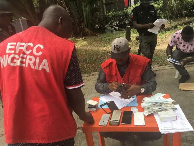 EFCC Apprehends Five Suspected Internet Fraudsters in Port Harcourt (Photos)