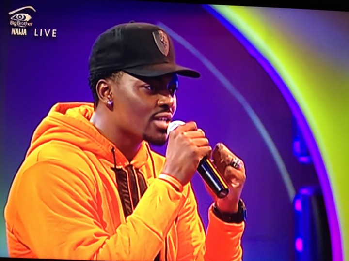 #BBNaija: Nigerians React To Tayo Faniran's Performance At Sunday Live Show