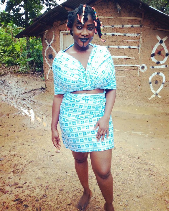 Mercy Johnson On Set With Her Daughter (Pictures)