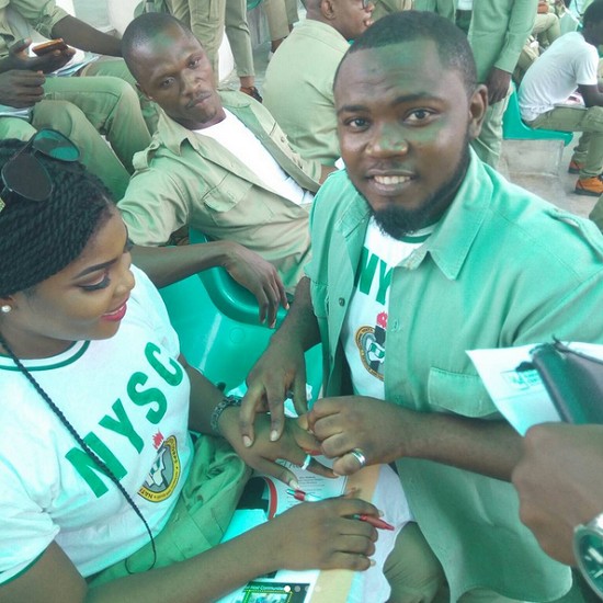 Bayelsa Corper Proposes To His Corper Lover During Their Parade & She Said Yes (Photos)