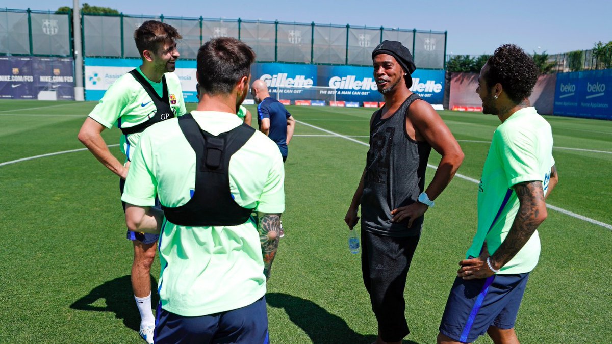 Ronaldinho Spotted With Messi And Neymar At FC Barcelona Training Ground (Photos)