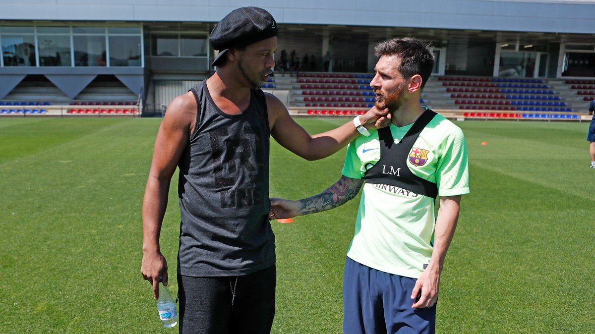 Ronaldinho Spotted With Messi And Neymar At FC Barcelona Training Ground (Photos)