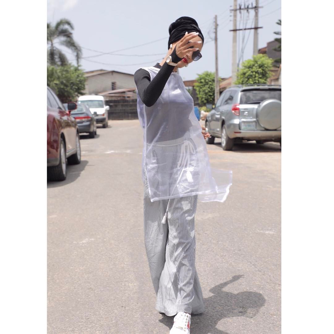 Singer Dija Steps Out In Unique Outfit (Photos)