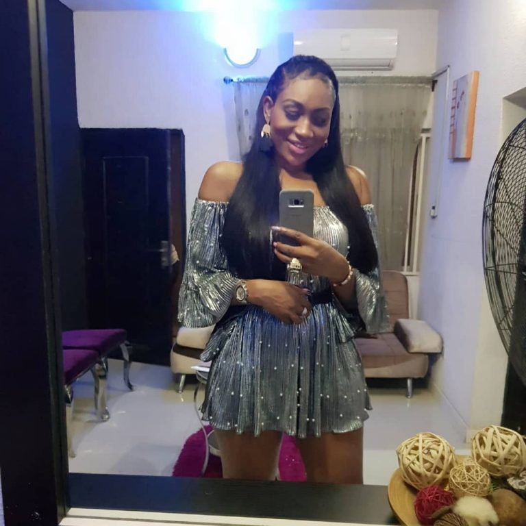 Ebube Nwagbo Shares Beautiful Mirror Selfies