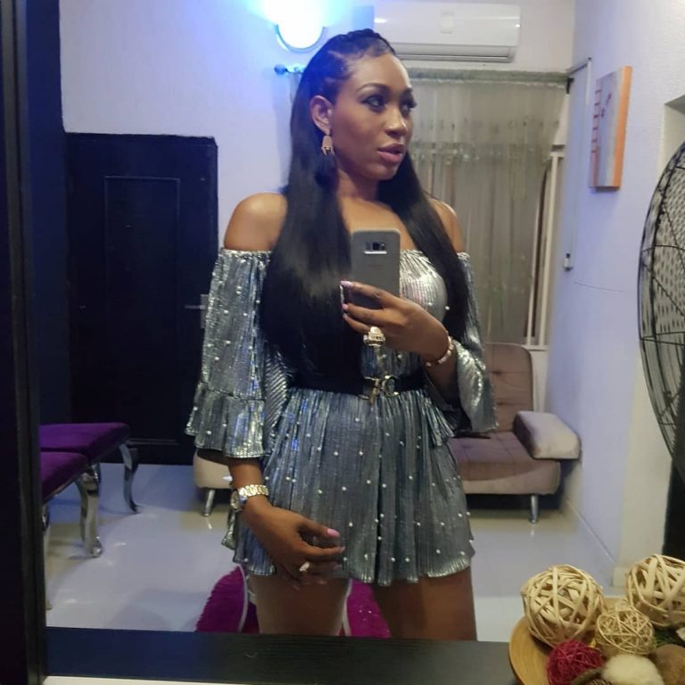 Ebube Nwagbo Shares Beautiful Mirror Selfies