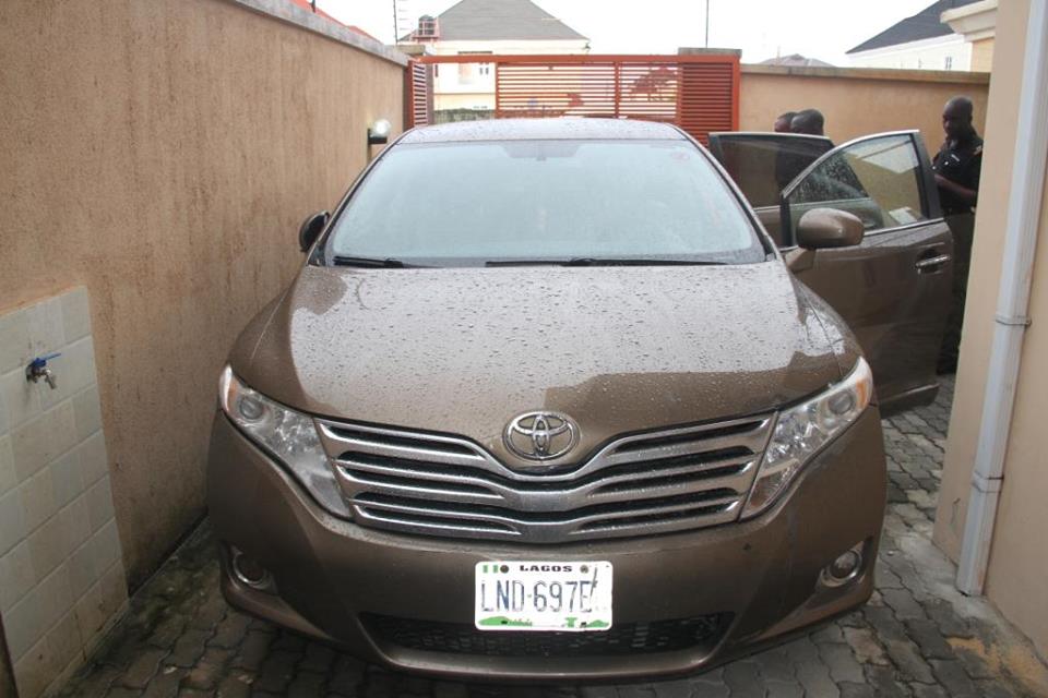 Yahoo Boys With Exotic Car And House Arrested By EFCC In Lagos (Photos)