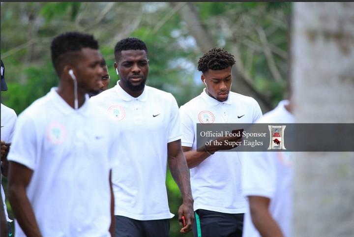 Super Eagles Stroll On The Streets Of Uyo Ahead Of Today's Game (Photos)