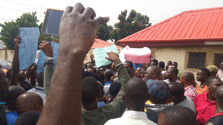 Protest In Abuja Over Electricity Over-Billing (Photos)