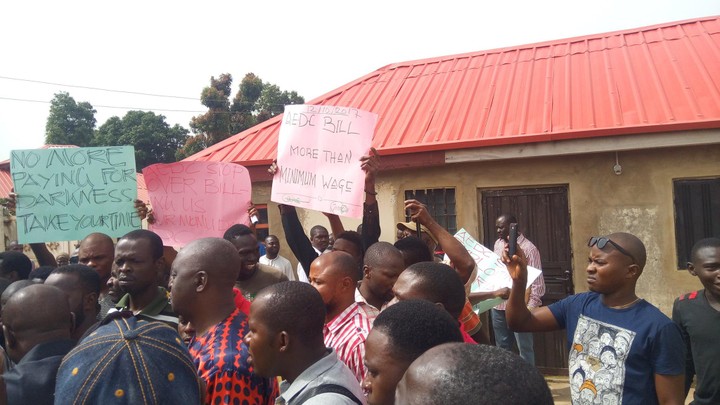 Protest In Abuja Over Electricity Over-Billing (Photos)