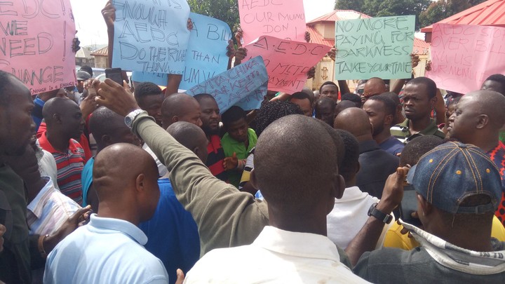 Protest In Abuja Over Electricity Over-Billing (Photos)