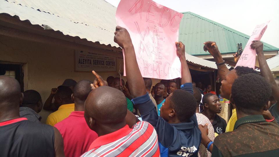 Protest In Abuja Over Electricity Over-Billing (Photos)