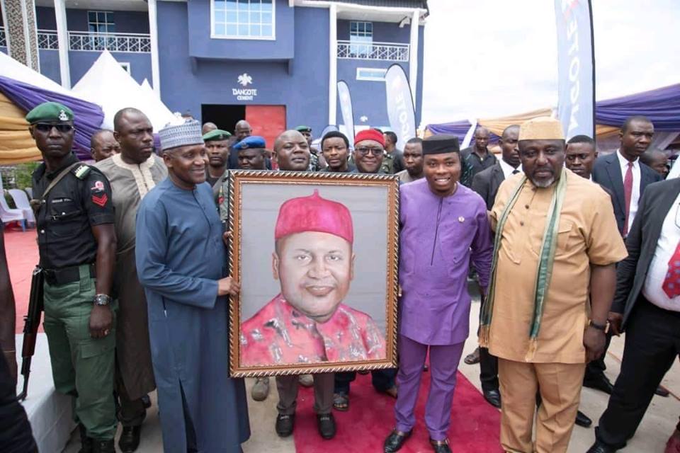 Dangote Excited After Receiving This Portrait Of Himself In Igbo Attire In Imo (Pics)