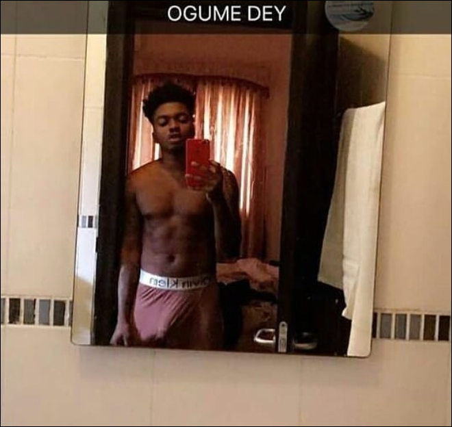 Attention Seeking Nigerian Singer, Skiibii Shows Off His D!ck Print In New Picture