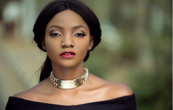 'How Can A Govt Be So Wrong That Most People Are Mentally Exhausted And Tired Of Being Nigerians?' - Singer Simi Asks