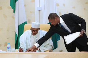 Buhari Signs Agreements With UAE To Strengthen FG's Anti-Corruption Campaign