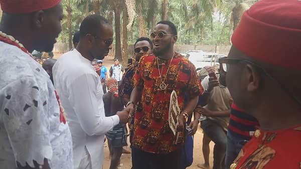D'banj Bags Chieftaincy Title In Obowo, Imo State As He Rocks Igbo Attire (Photos)