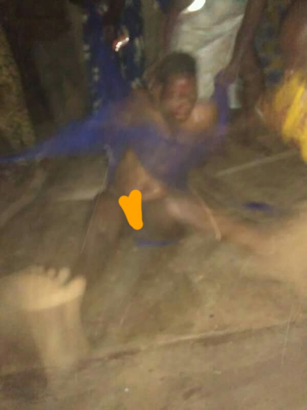 Female Kidnapper Caught In Oyo, Stripped Uncladd By Mob (Photos)