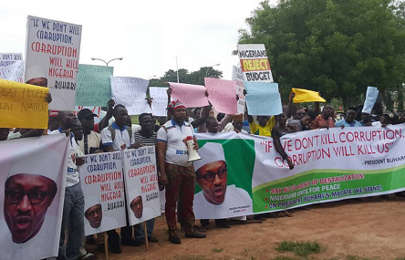 Abuja: Group Also Sets Out, Says We Are For Buhari, Let Him Continue [Photos]