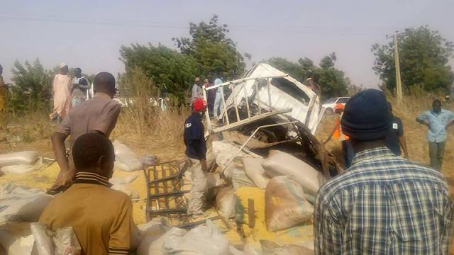 Five Dead, Others Injured After Truck With Tyre Problem Crashed Into A Bush (Photos)