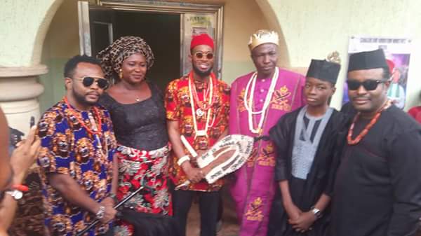 D'banj Bags Chieftaincy Title In Obowo, Imo State As He Rocks Igbo Attire (Photos)