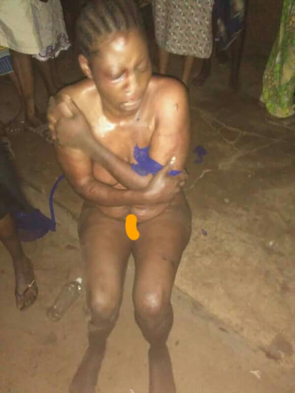 Female Kidnapper Caught In Oyo, Stripped Uncladd By Mob (Photos)