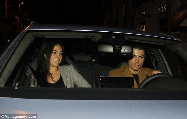Cristiano Ronaldo Celebrates His Girlfriend's 22nd Birthday by taking her to Romantic Dinner Date (Photos)