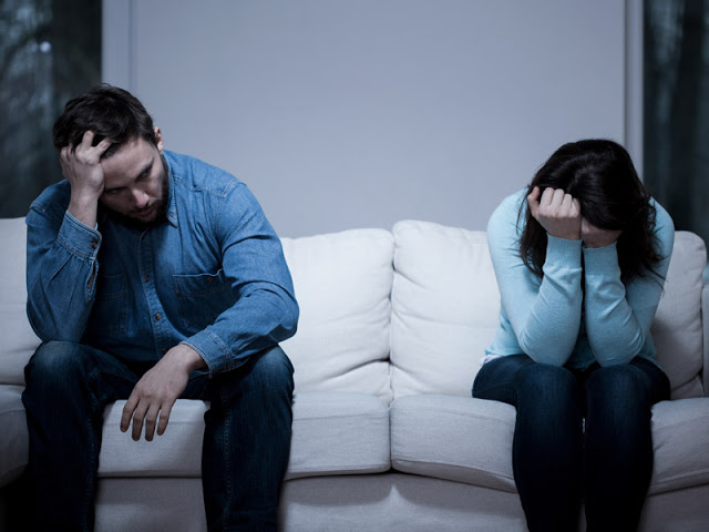 PLEASE HELP:- 'I'm Dating A Girl I Don't Love, How Can I Break Up With Her Without Hurting Her?'