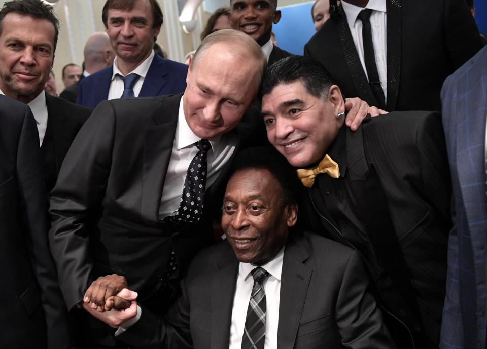 Kanu Nwankwo, Okocha & Russian President Vladimir Putin Pose With Football Legends (Photos)