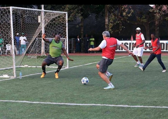 Dino Melaye Shows Off His Football Skills On The Field (Photos)