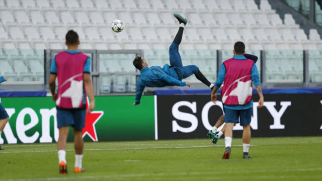 See What Cristiano Ronaldo Did A Day Before Scoring Incredible Bicycle Kick Goal (Photos)