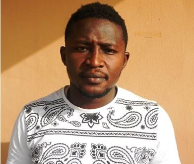 Yahoo Boy Arrested By EFCC For Money Laundering And Internet Scam (Photo)