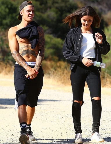 Shirtless Justin Bieber Enjoys Romantic Stroll With Model Audreyana Michelle