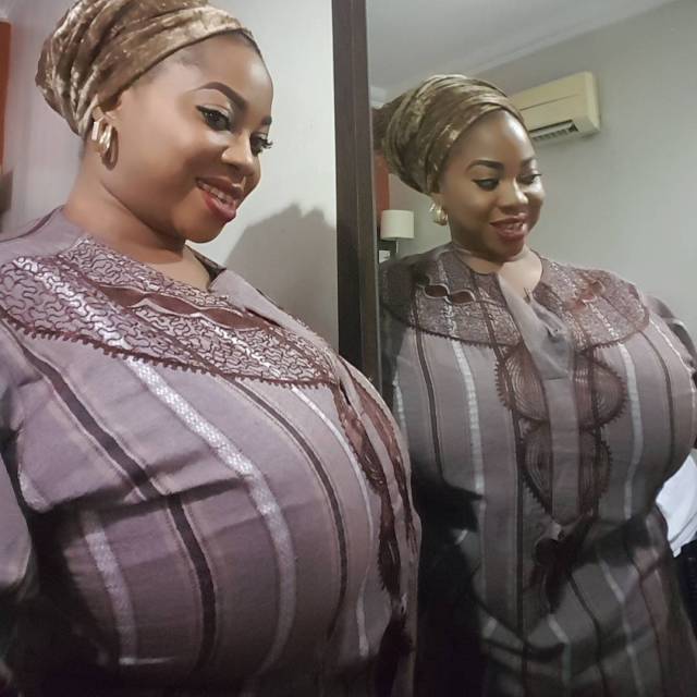 WTF!! Nigerian Lady Shuts Down The Internet With Her Humongous Bosoms