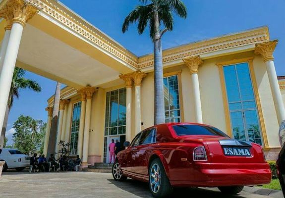 Esama Of Benin Chief Gabriel Igbinedion Poses By His N83m Rolls Royce Phanom