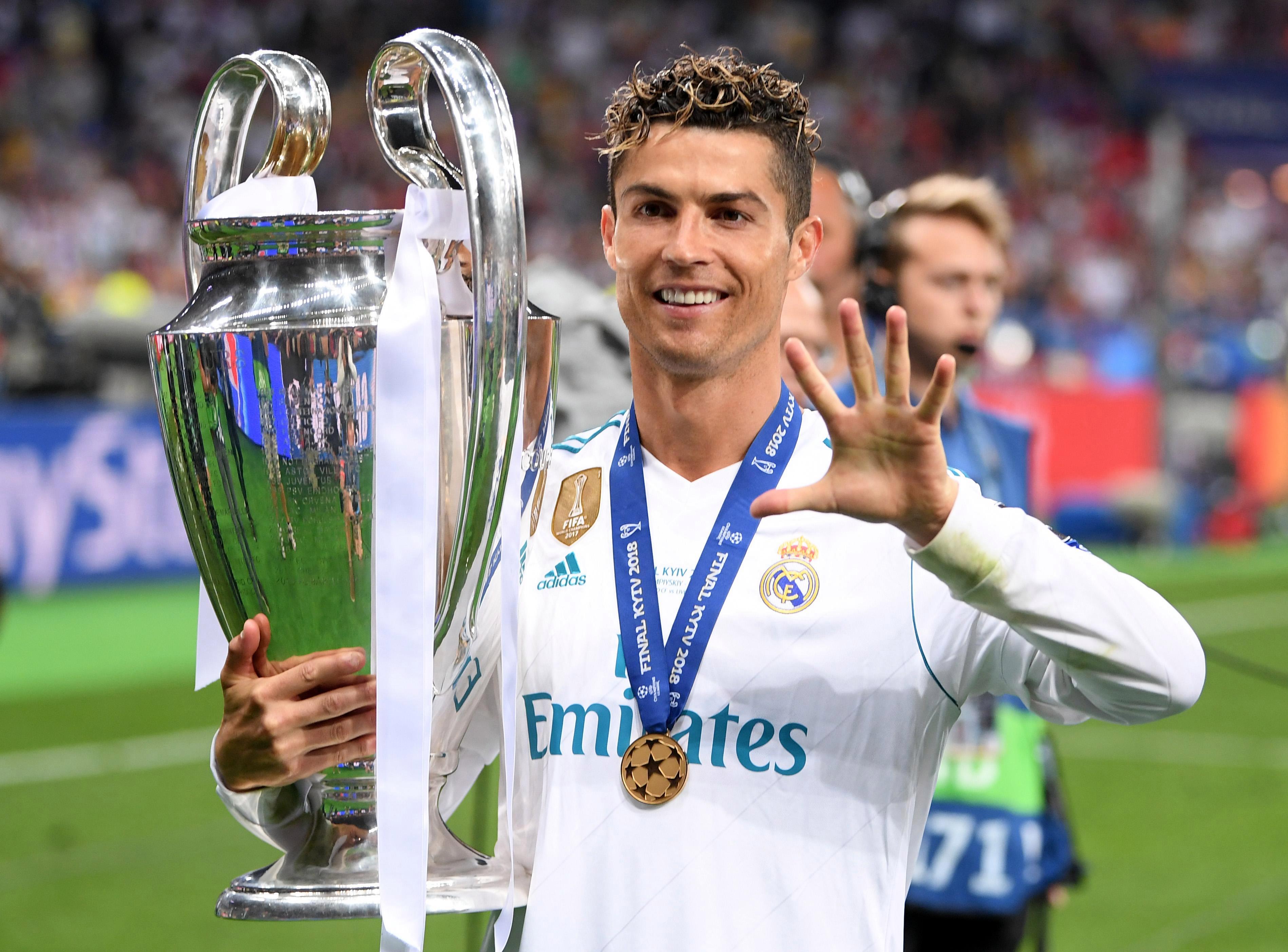 Juventus planning Cristiano Ronaldo unveiling for Saturday as £88m move from Real Madrid edges closer