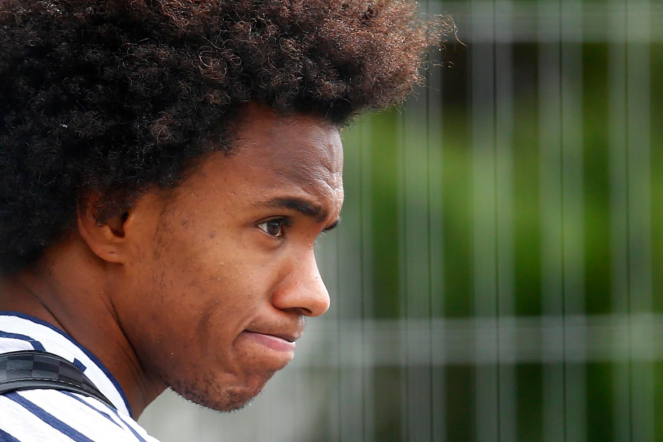 Chelsea News: Willian misses training and sparks Real Madrid exit rumours