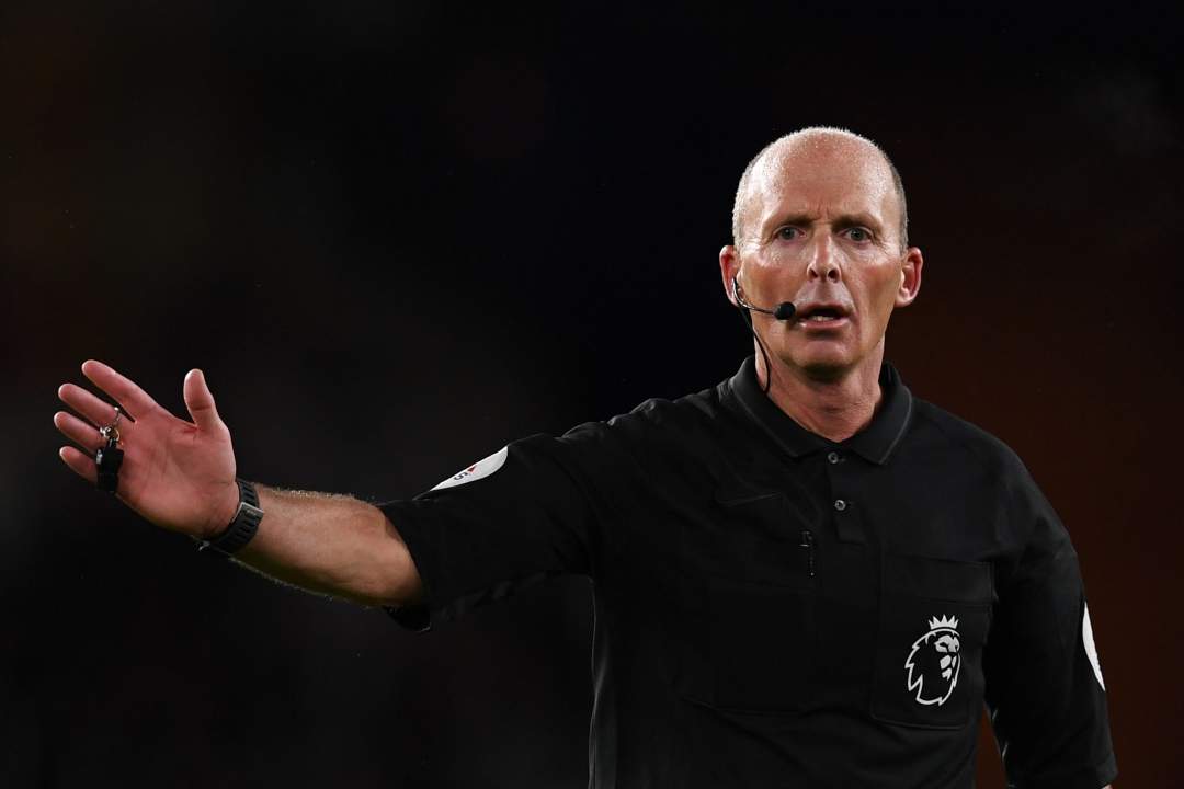 Wolves 2-1 Manchester United: Mike Dean makes history by reaching century of Premier League red cards