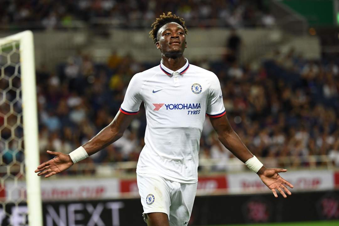 Chelsea news: Frank Lampard asks Tammy Abraham to wear number nine shirt, but fans think it's 'cursed'