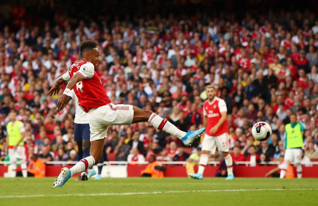 Pierre-Emerick Aubameyang closing in on remarkable record set by Thierry Henry after scoring against Tottenham