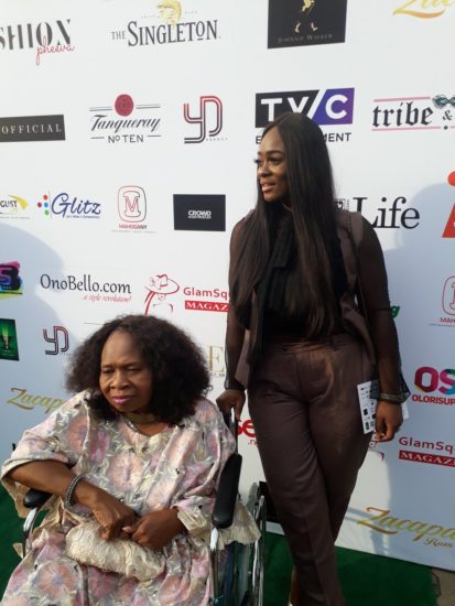 Adorable Photo Of Uriel And Her Mother On The Red Carpet