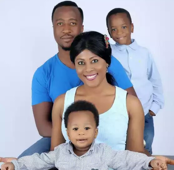Styl-plus' Tunde Akinsanmi, his wife and kids in Adorable Photo